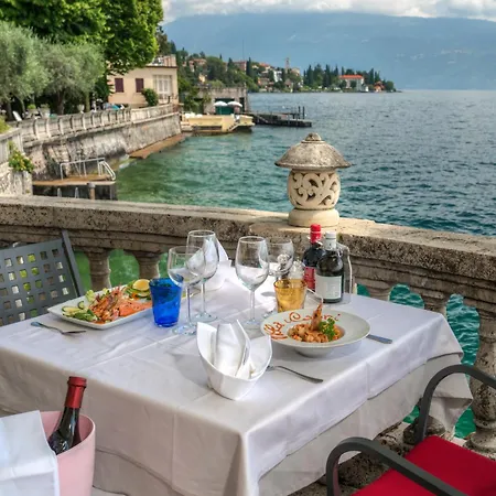 Capri Готель 4*