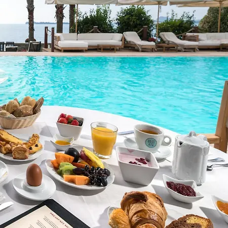 Capri Готель Гардоне-Рив'єра