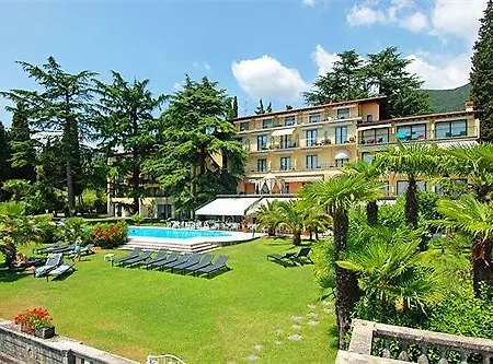 Capri Szálloda Gardone Riviera