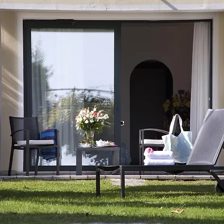 Hotel Capri Gardone Riviera