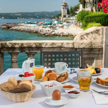 Hotel Capri
