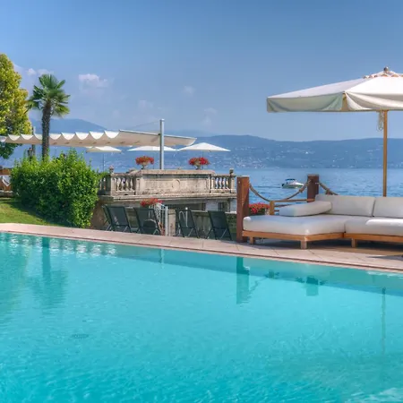 Capri Hotel 4*