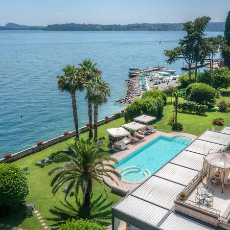 Capri Hotel 4*