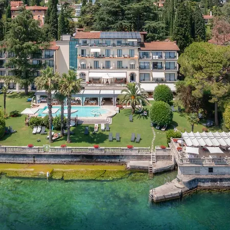 Hotel Capri 4*