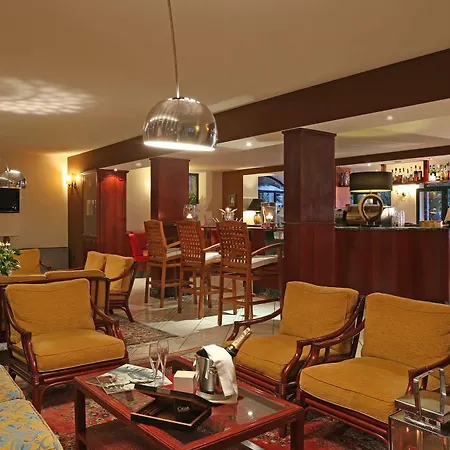 Capri 4*